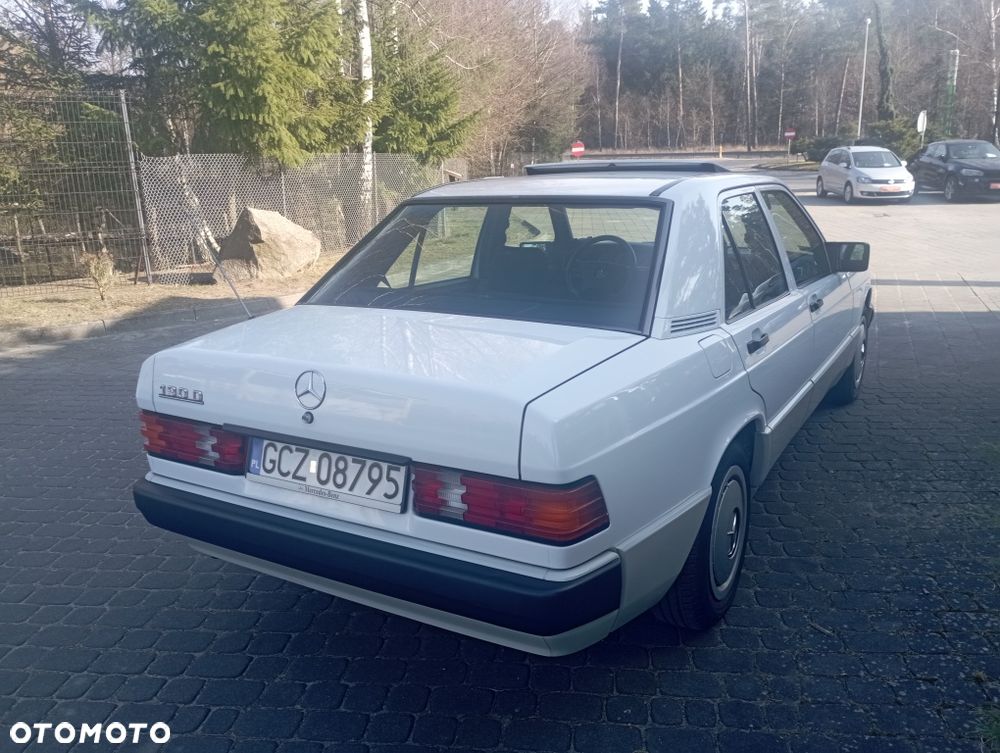 Mercedes-Benz W201 (190) - 3
