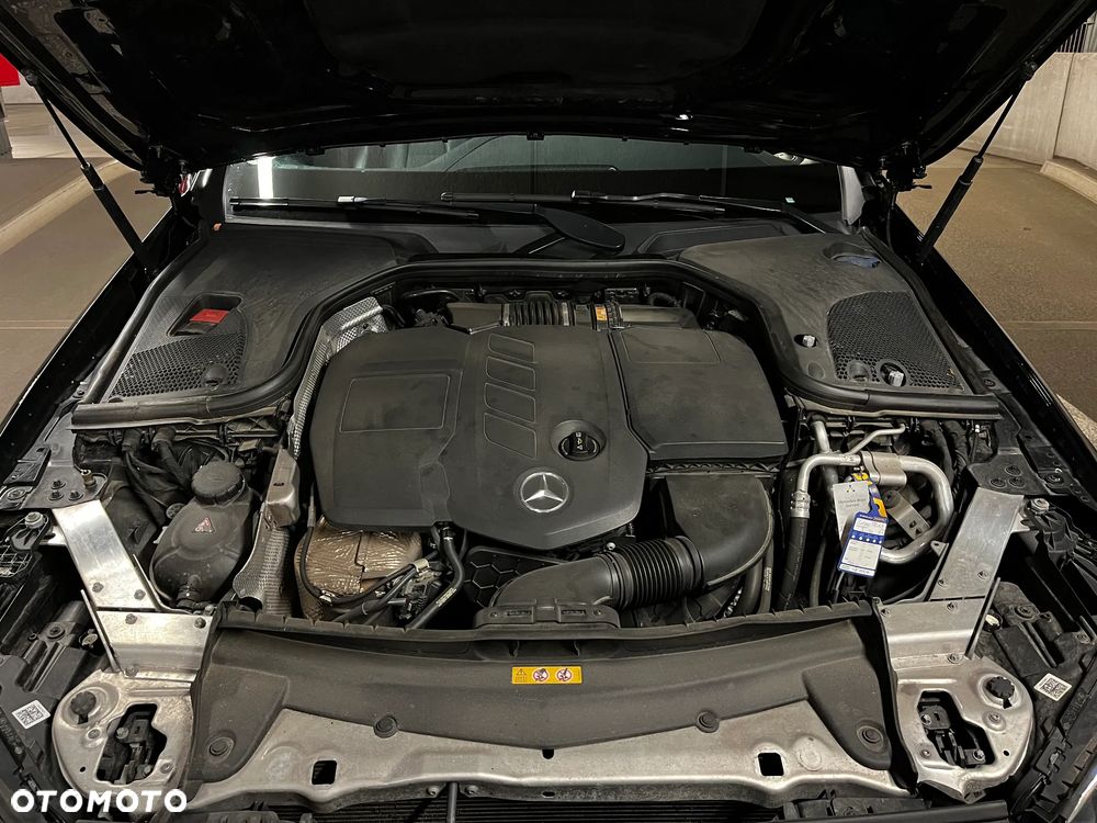 Mercedes-Benz Klasa E 220 d 4-Matic All-Terrain - 12