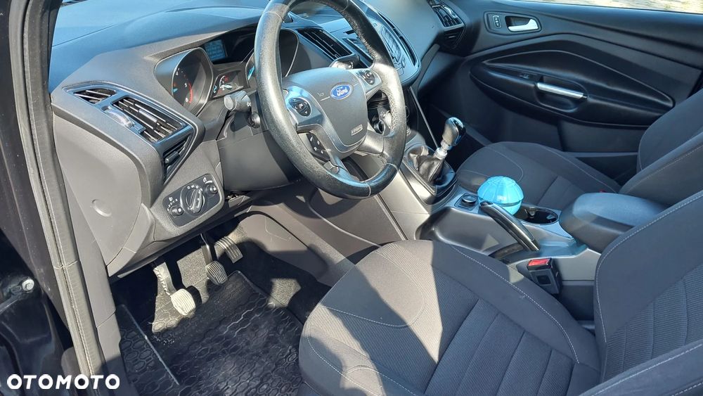 Ford Kuga 2.0 TDCi 2x4 Trend - 15