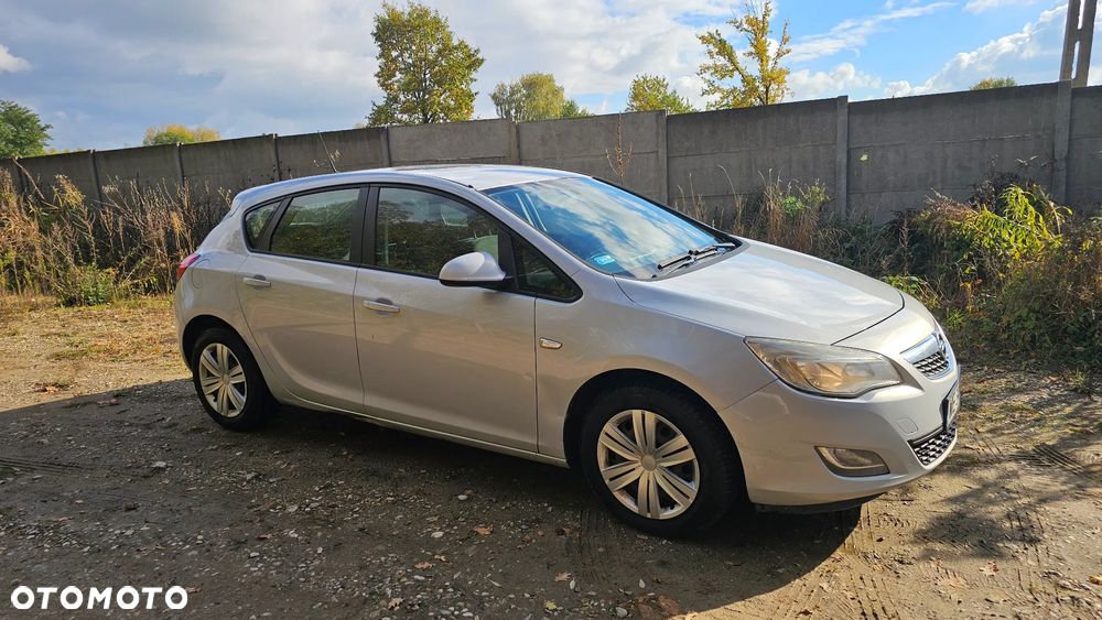 Opel Astra 1.7 CDTI Essentia - 3