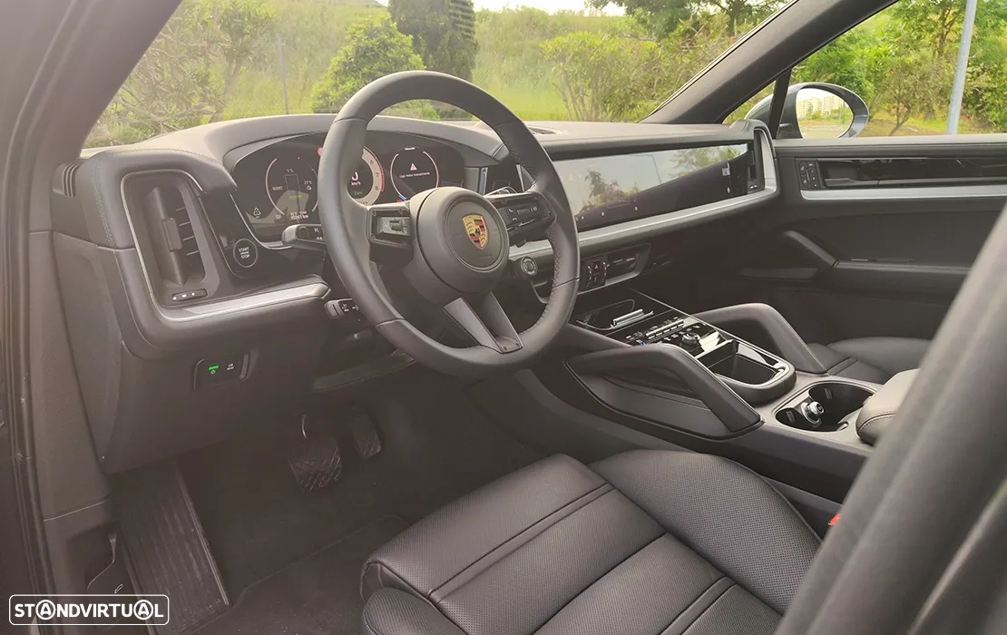 Porsche Cayenne Coupé E-Hybrid - 25