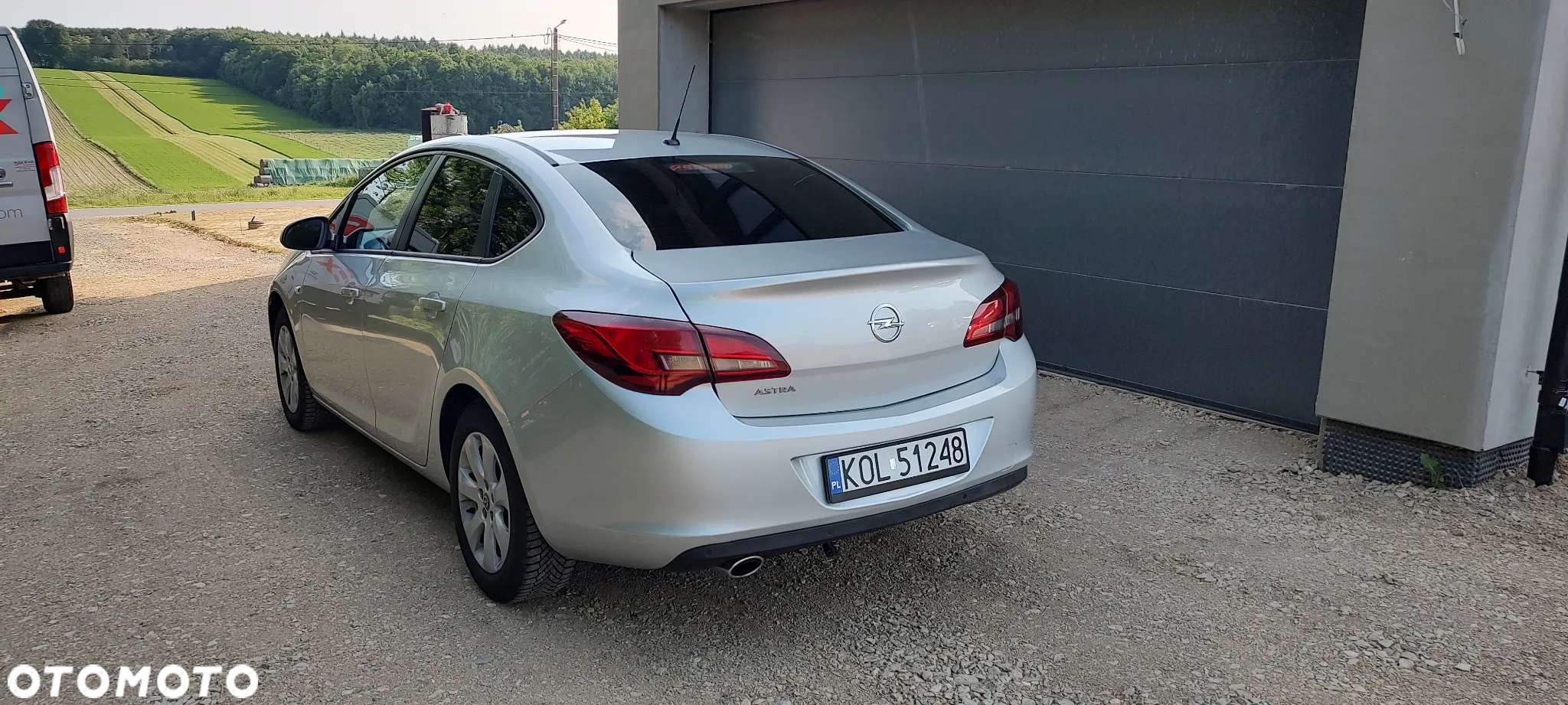Opel Astra IV 1.4 T Business S&S EU6 - 4