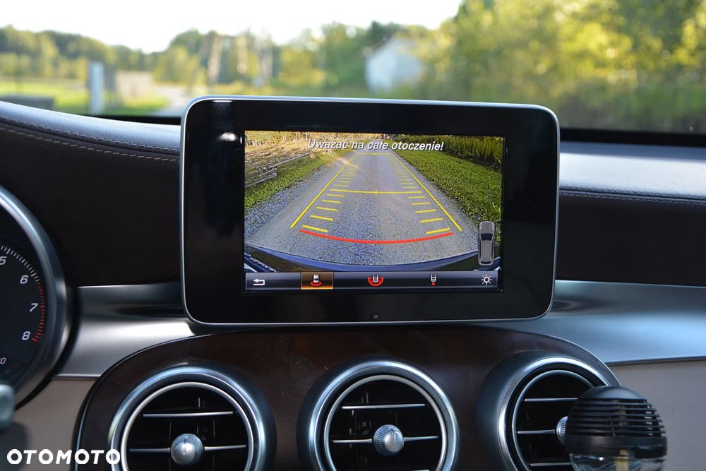 Mercedes-Benz GLC - 22