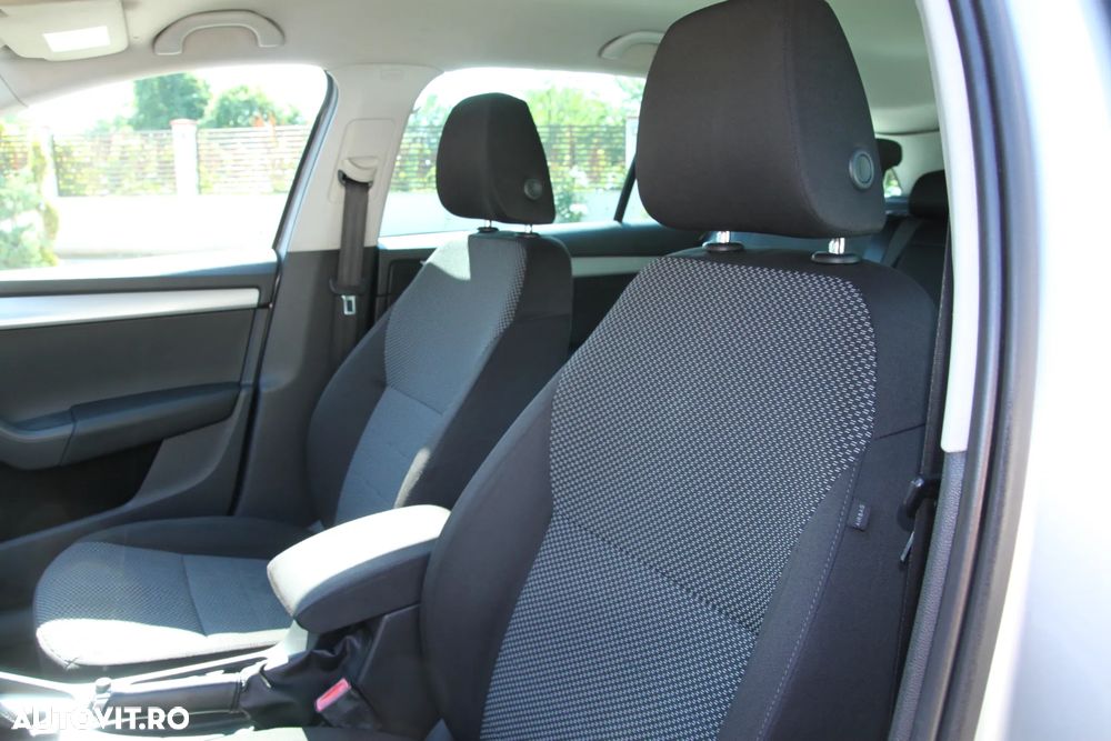 Skoda Octavia 2.0 TDI DSG Ambition - 14