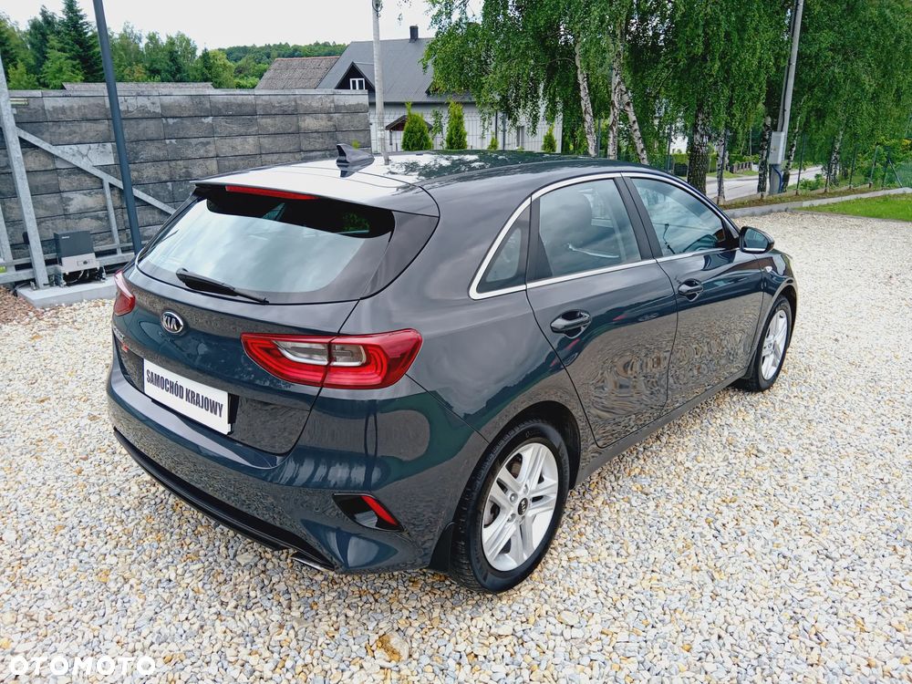 Kia Ceed 1.6 CRDi SCR M - 26