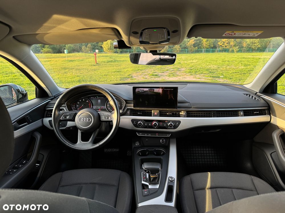 Audi A4 Avant 40 TFSI S tronic - 15