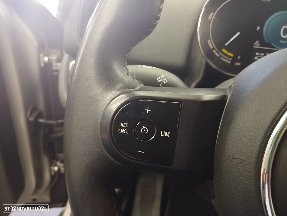 MINI Countryman Cooper SE ALL4 Auto - 21