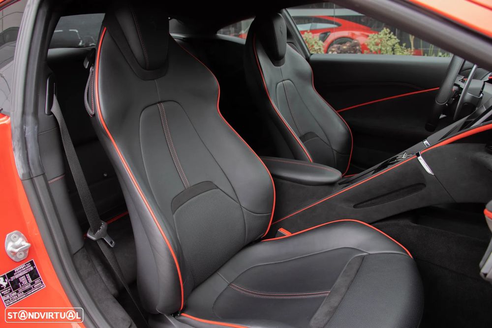 Ferrari Roma 3.9 Twin-Turbo V8 - 39