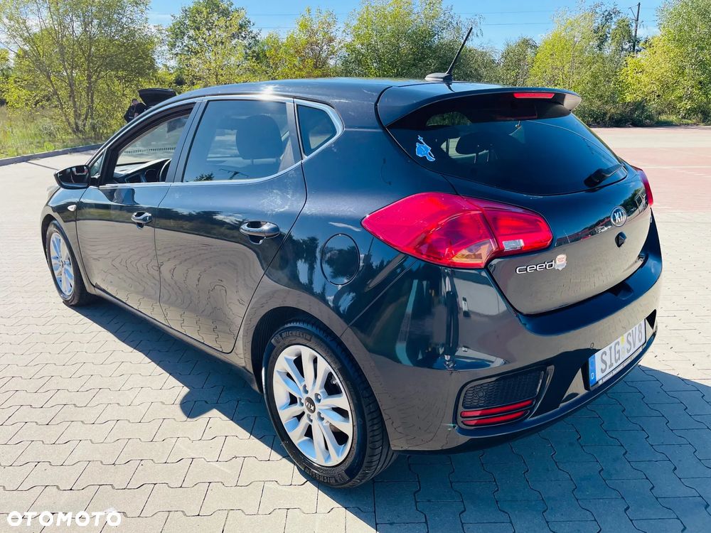 Kia Ceed 1.6 GDI ISG Spirit - 3