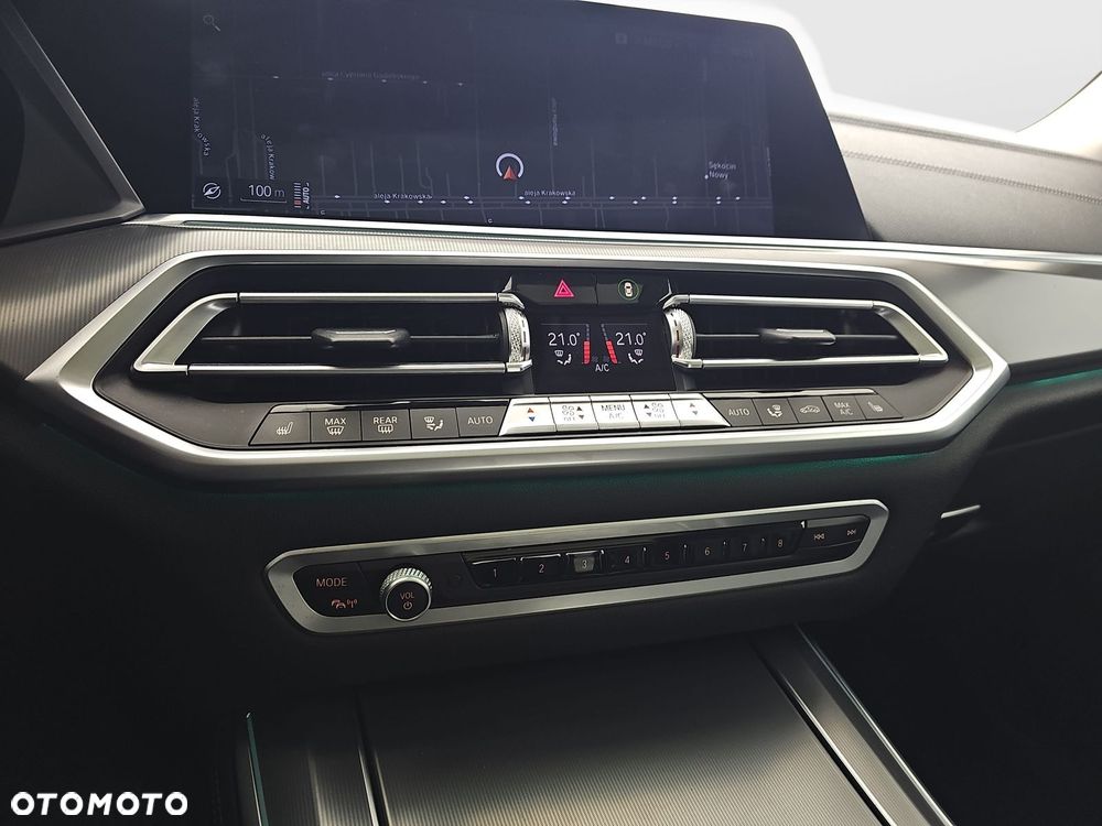 BMW X5 xDrive30d mHEV - 16