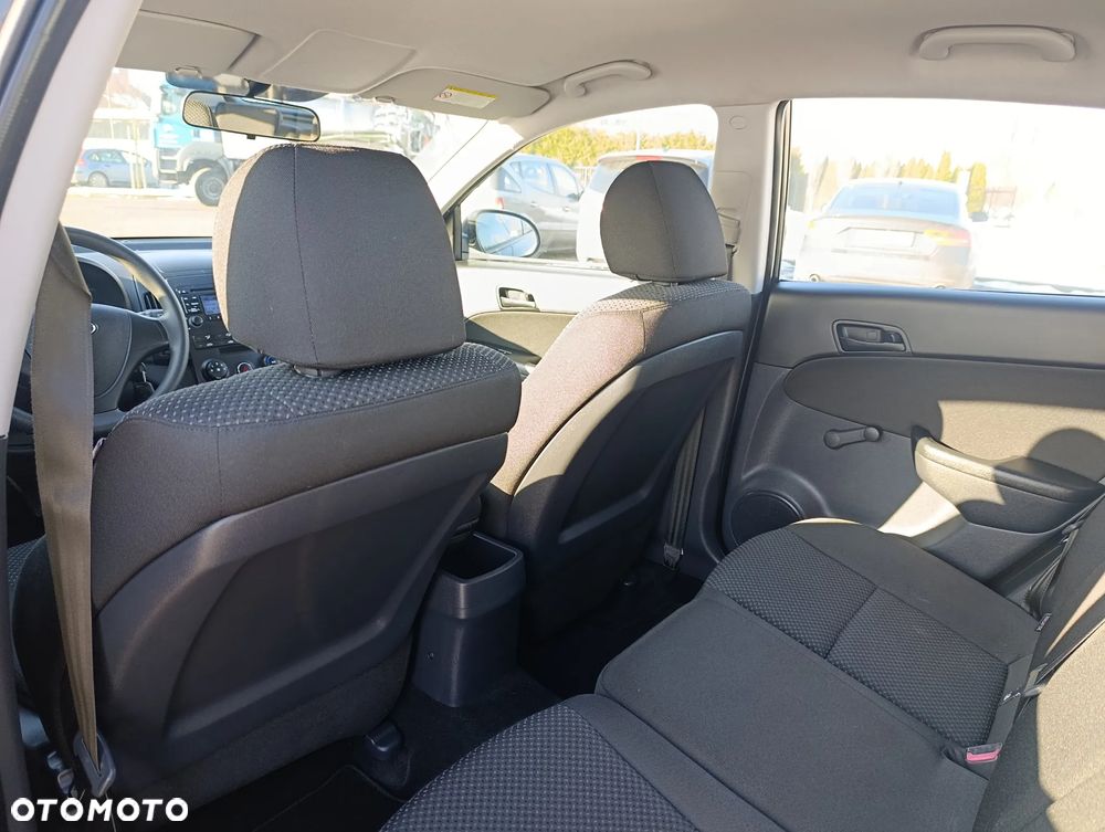 Hyundai i30 1.6 CRDi Classic - 16