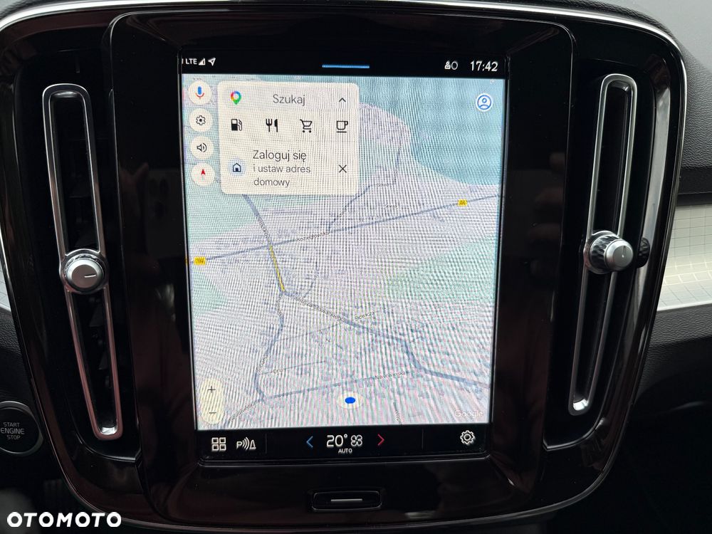 Volvo XC 40 B3 B DKG Plus Bright - 29