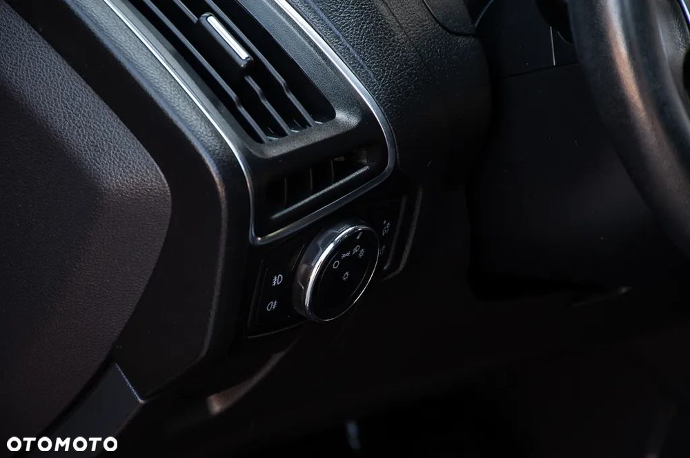 Ford Focus 1.6 EcoBoost Start-Stopp-System Titanium - 38