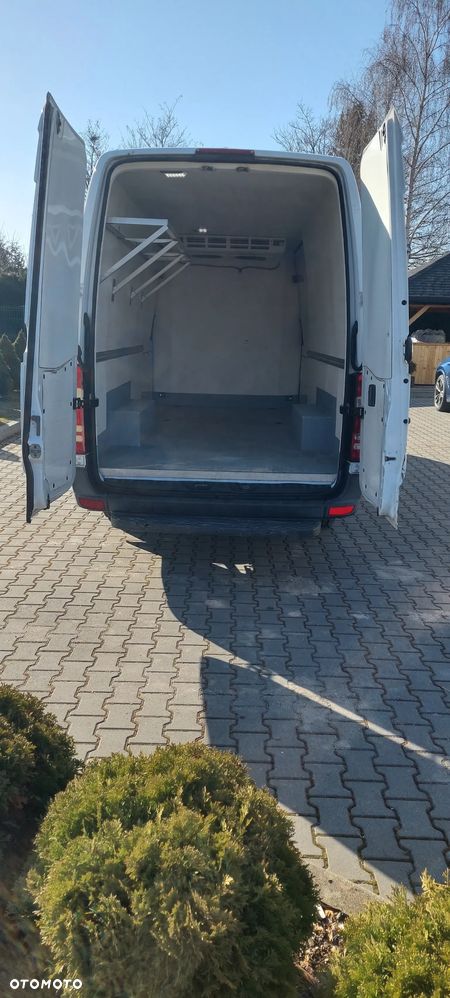 Mercedes-Benz Sprinter - 5