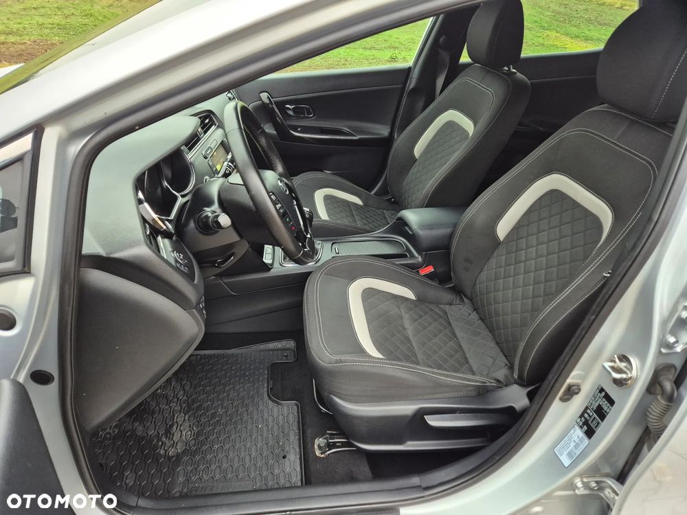 Kia Ceed 1.6 CRDi 136 ISG GT Line - 9