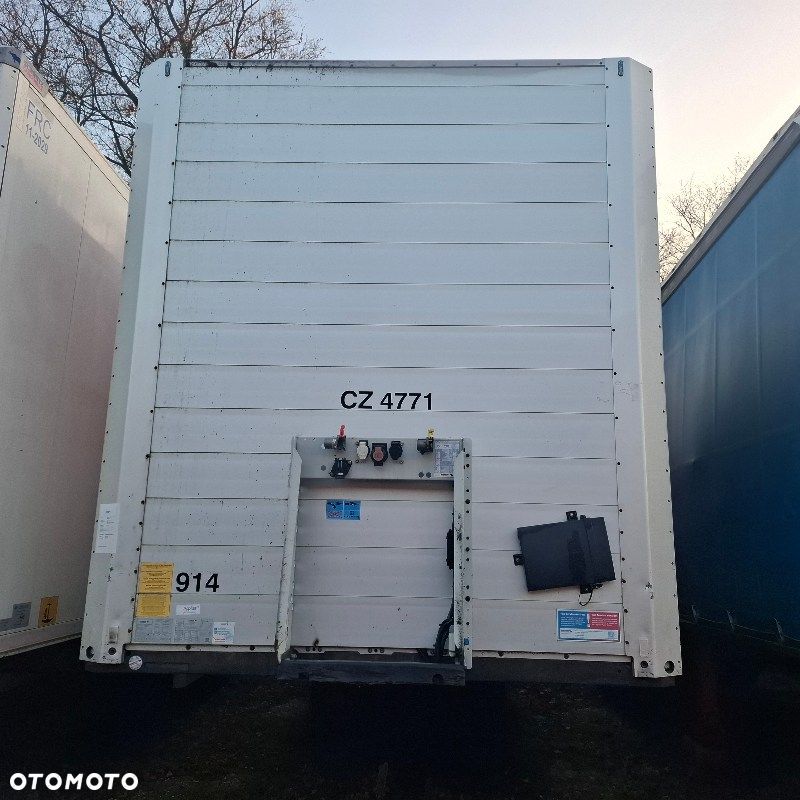 Schmitz Cargobull SKO - 2