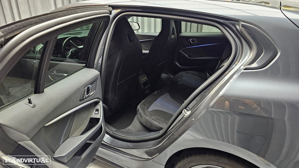 BMW 116 d Pack Desportivo M Auto - 21