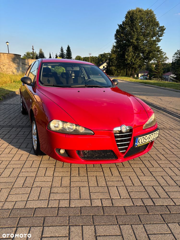 Alfa Romeo 147 1.6 Twin Spark Distinctive - 1