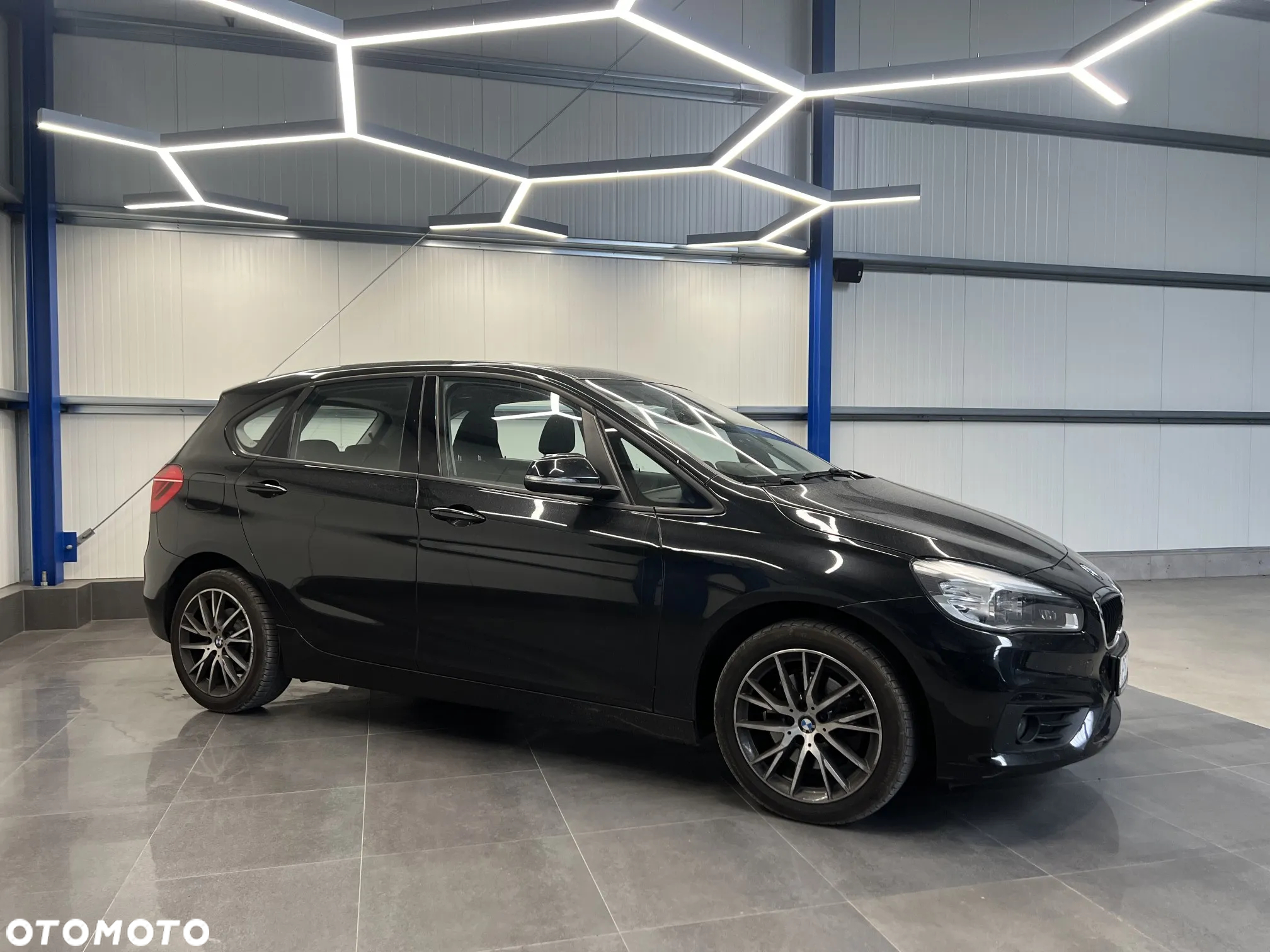 BMW Seria 2 218i Advantage - 9