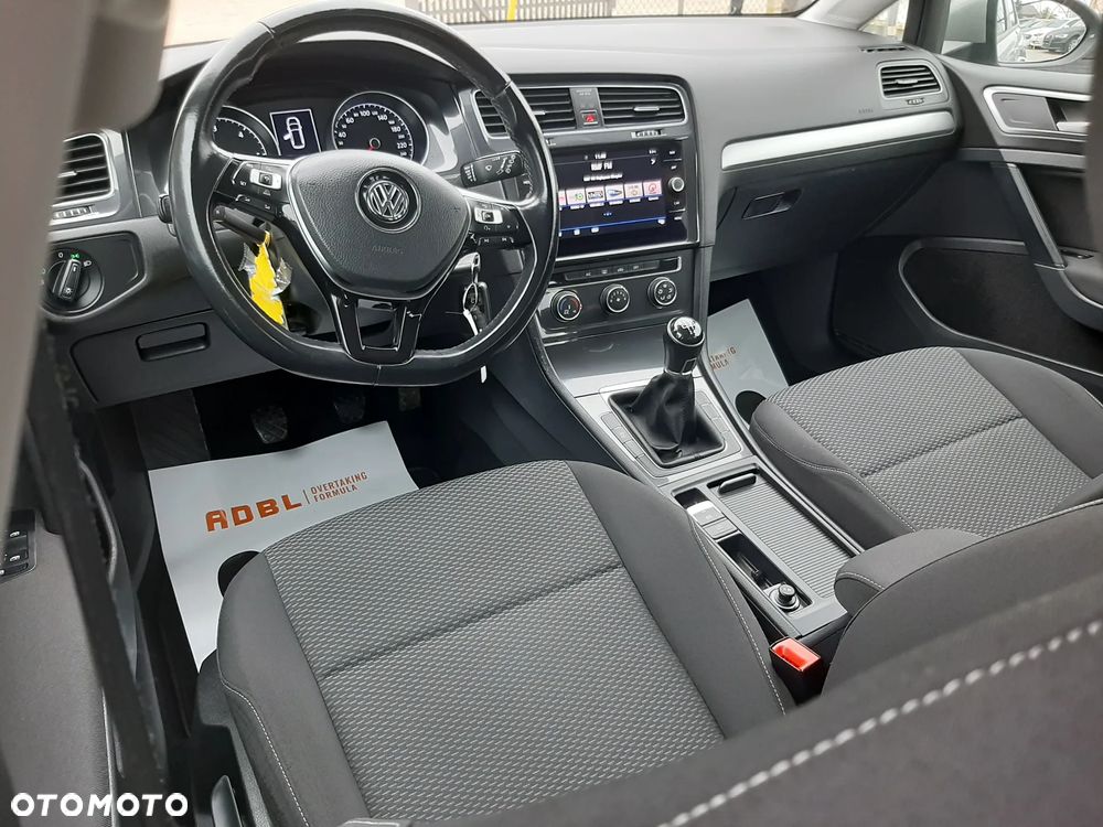 Volkswagen Golf 1.6 TDI (BlueMotion Technology) Comfortline - 14