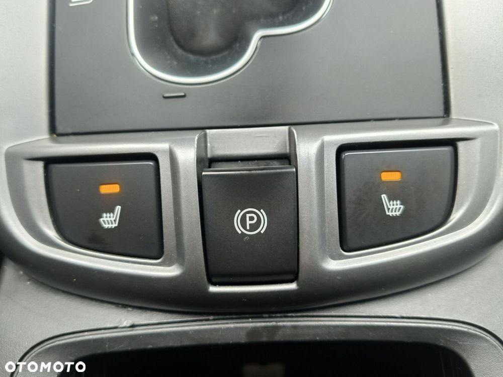 Chevrolet Captiva - 11