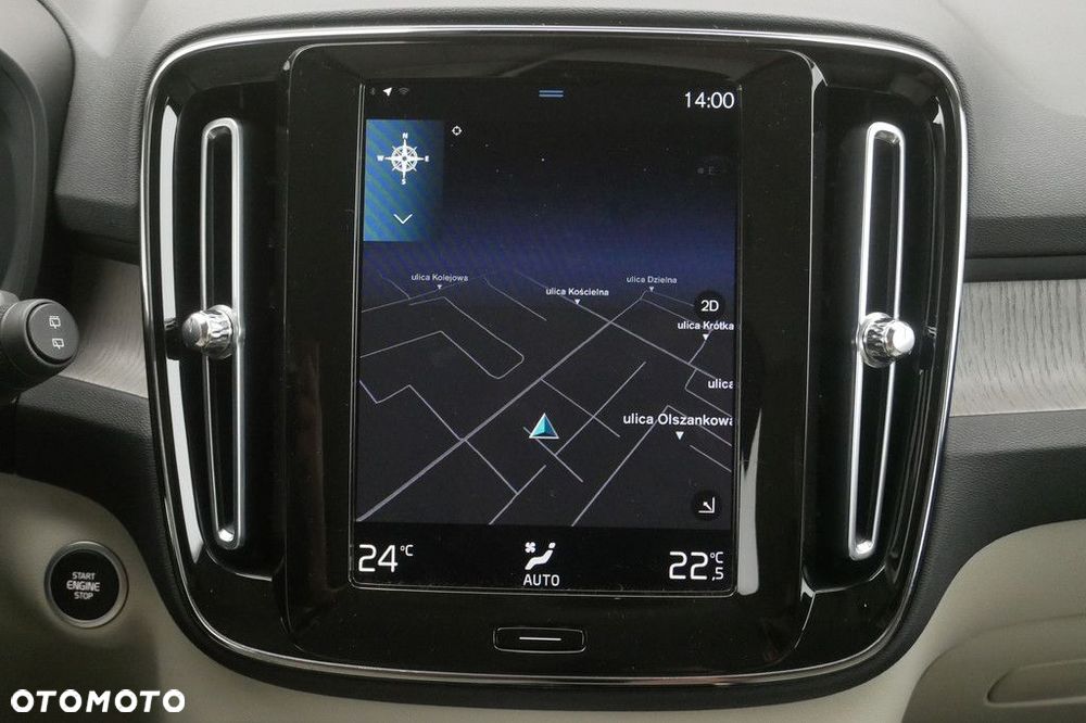 Volvo XC 40 B4 AWD Plus Bright - 21