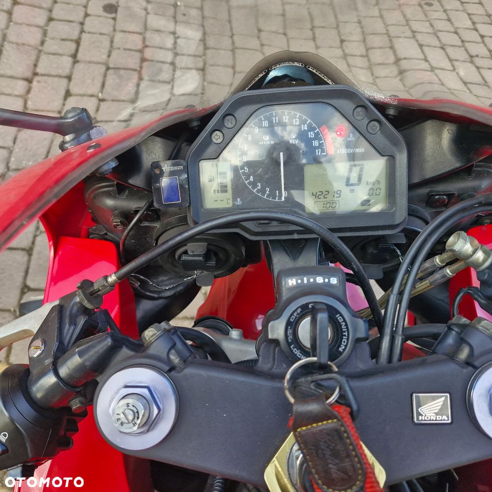 Honda CBR - 6