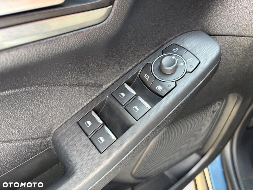 Ford Kuga - 3