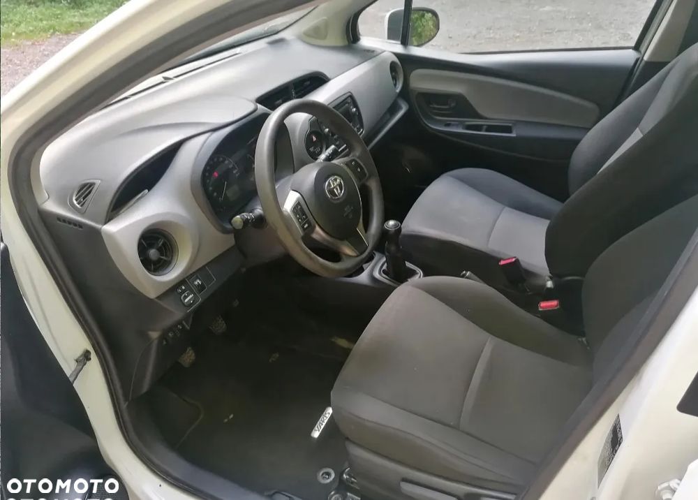 Toyota Yaris 1.0 Premium EU6 - 8