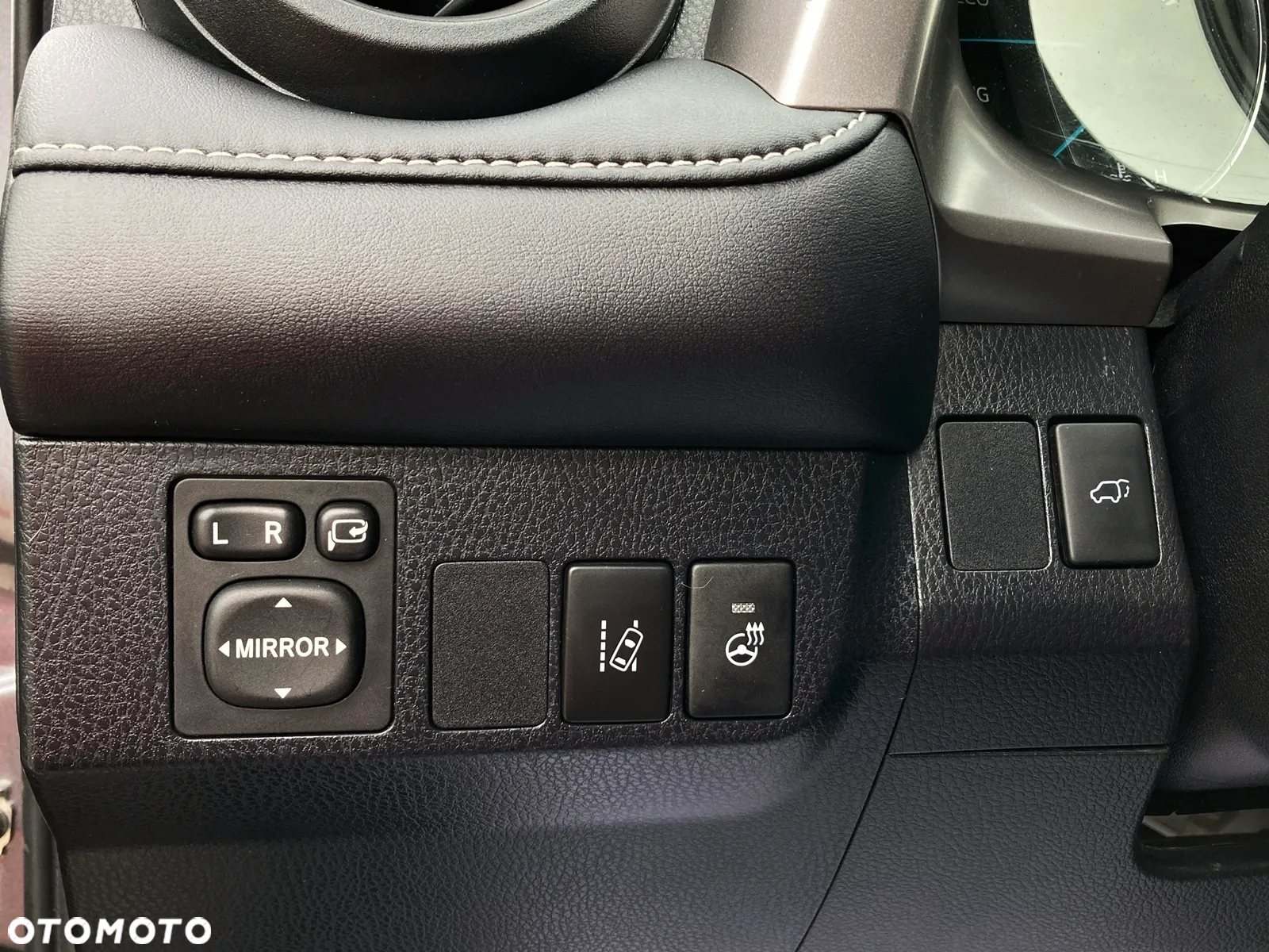 Toyota RAV4 2.5 4x4 Hybrid Executive - 13