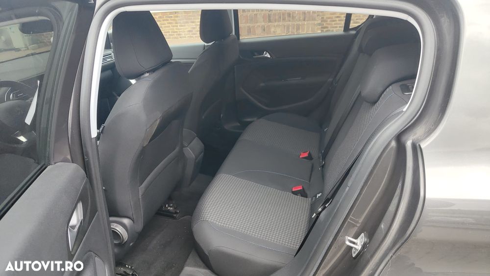 Peugeot 308 PureTech 110 Stop & Start Style - 14