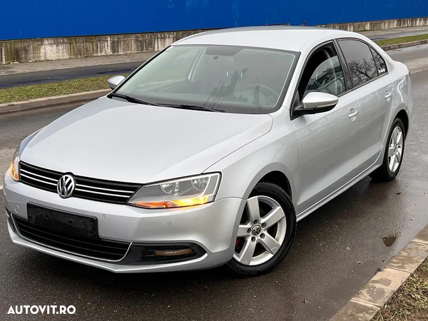 Volkswagen Jetta 1.6 TDI Blue Motion Technology Trendline