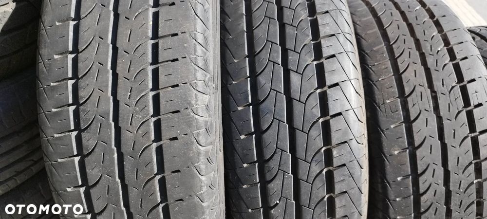 215/70/15 c michelin agilis camping - 8