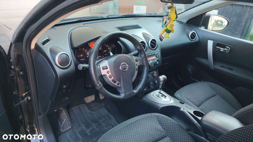 Nissan Qashqai - 12