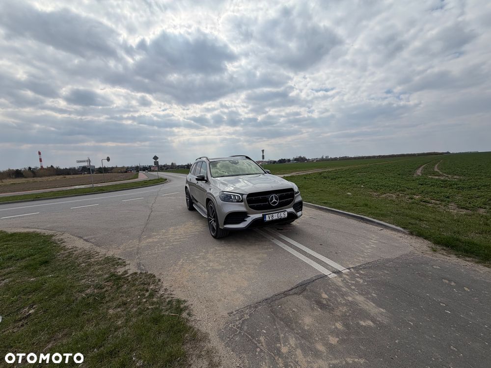 Mercedes-Benz GLS - 11