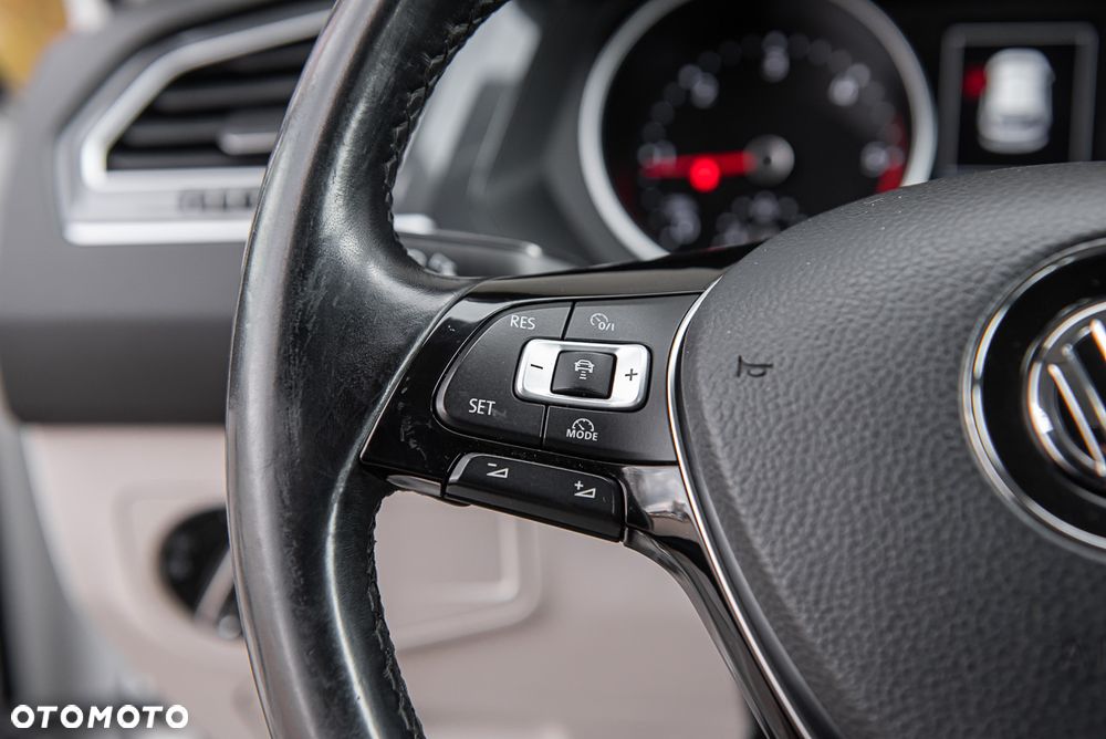 Volkswagen Tiguan - 20
