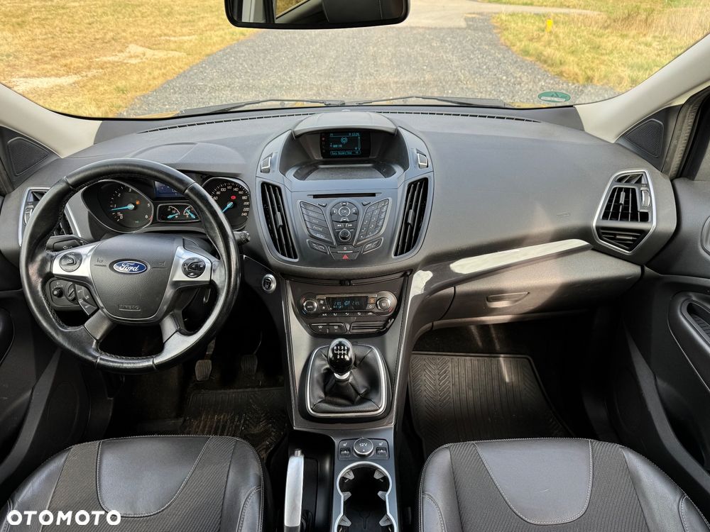 Ford Kuga 2.0 TDCi 4x4 Titanium - 11