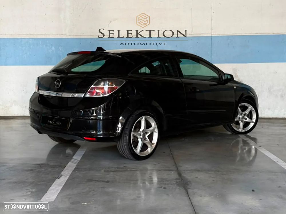Opel Astra GTC 1.9 CDTI - 3