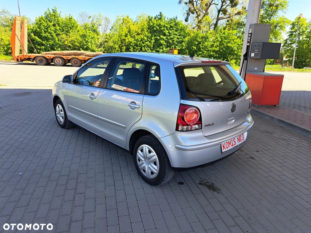 Volkswagen Polo - 8