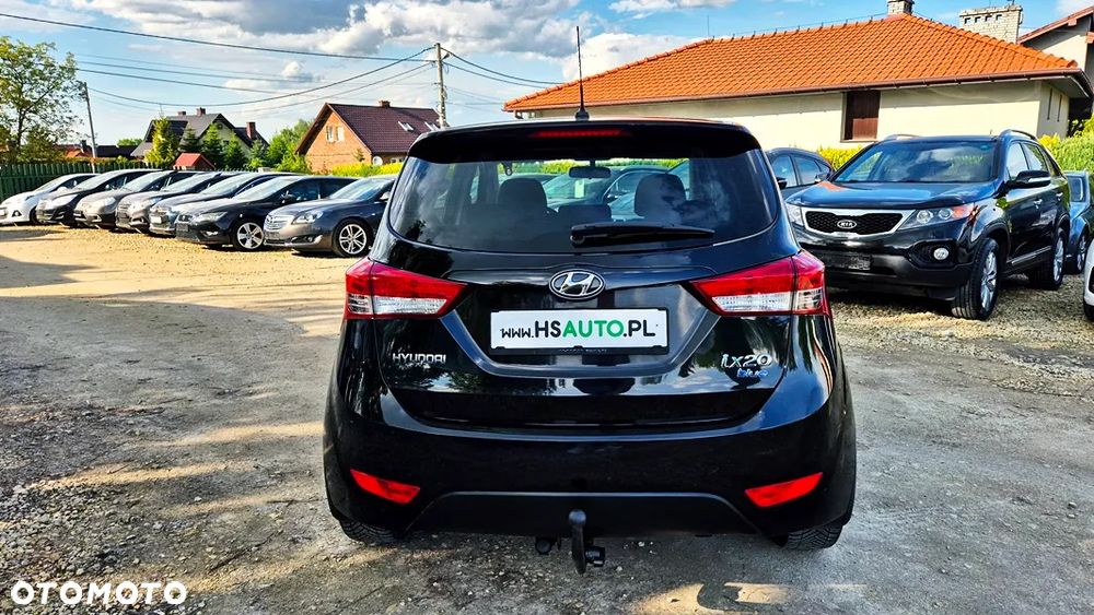 Hyundai ix20 1.4 Premium blue - 15