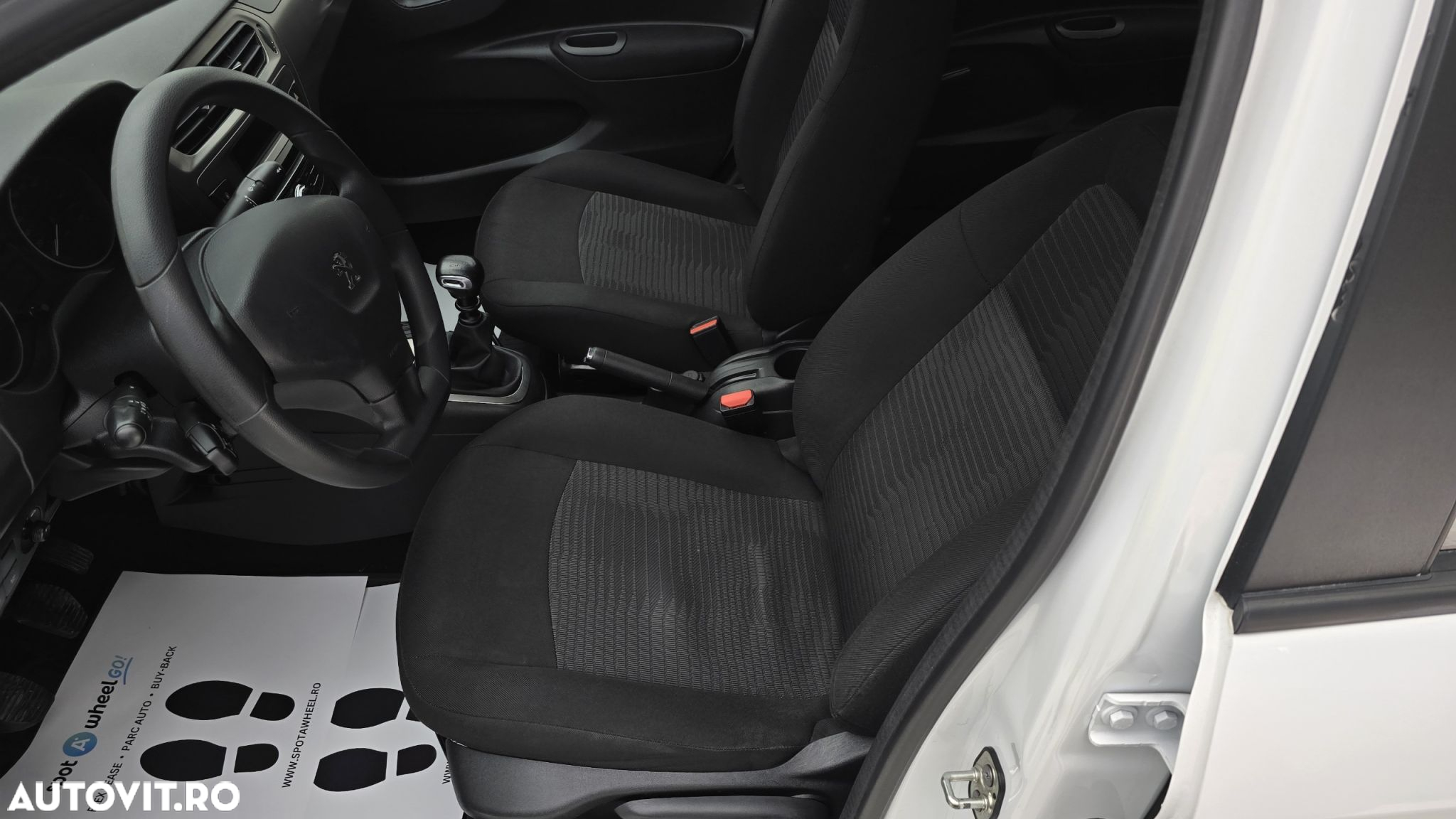 Peugeot 301 1.5 BlueHDI FAP Active - 11