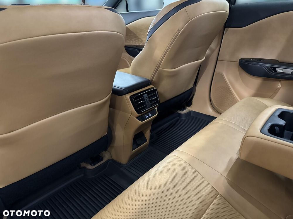 Lexus RZ 450e Prestige DIRECT4 - 13