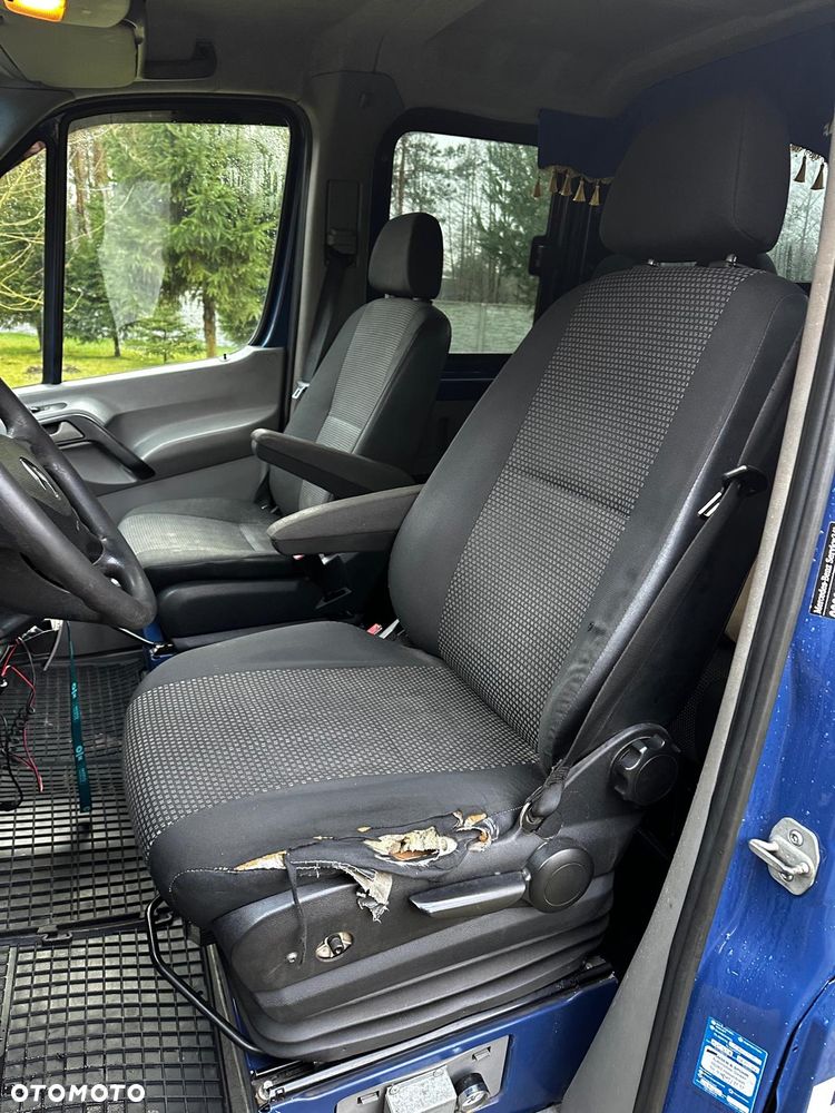 Mercedes-Benz Sprinter - 11