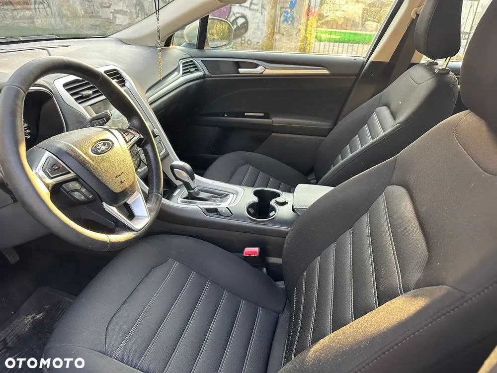 Ford Mondeo - 12