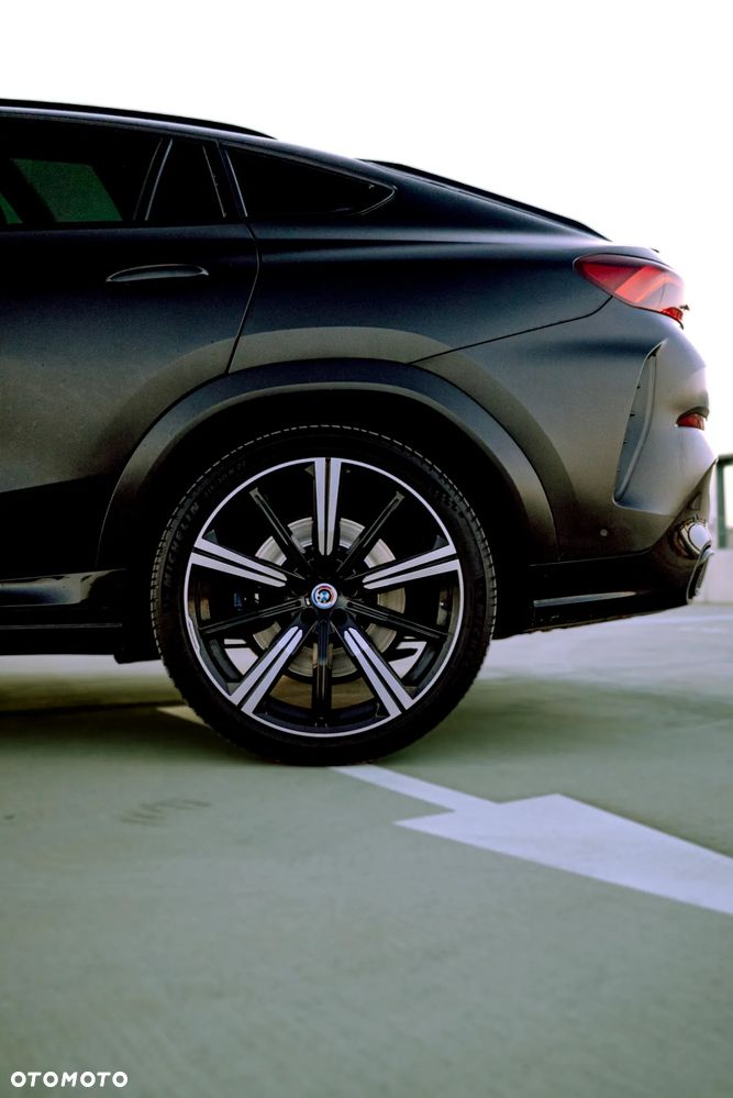 BMW X6M - 13