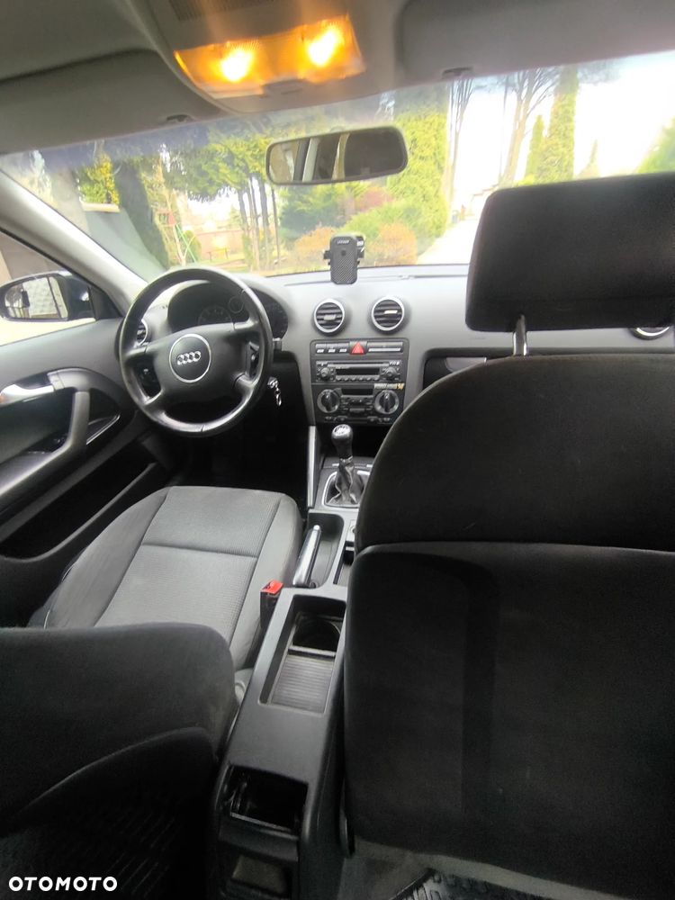 Audi A3 3-drzwiowe 1.6 Ambiente - 14