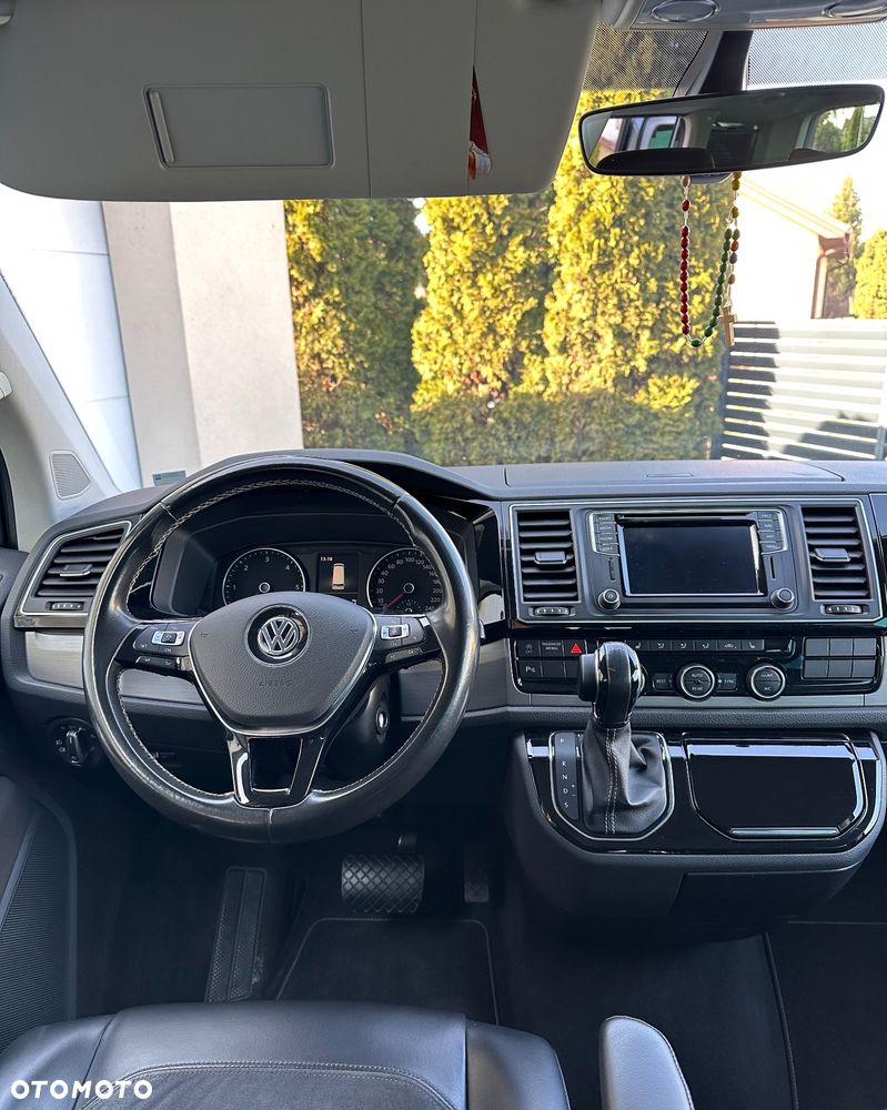 Volkswagen Multivan - 22