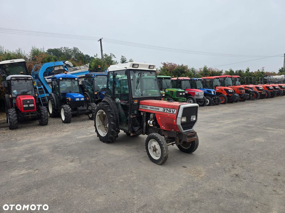 Massey Ferguson 374V - 2