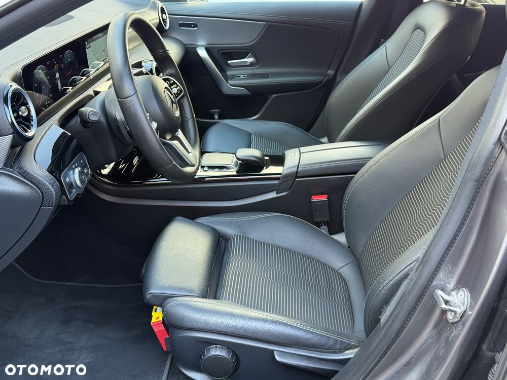 Mercedes-Benz CLA - 15