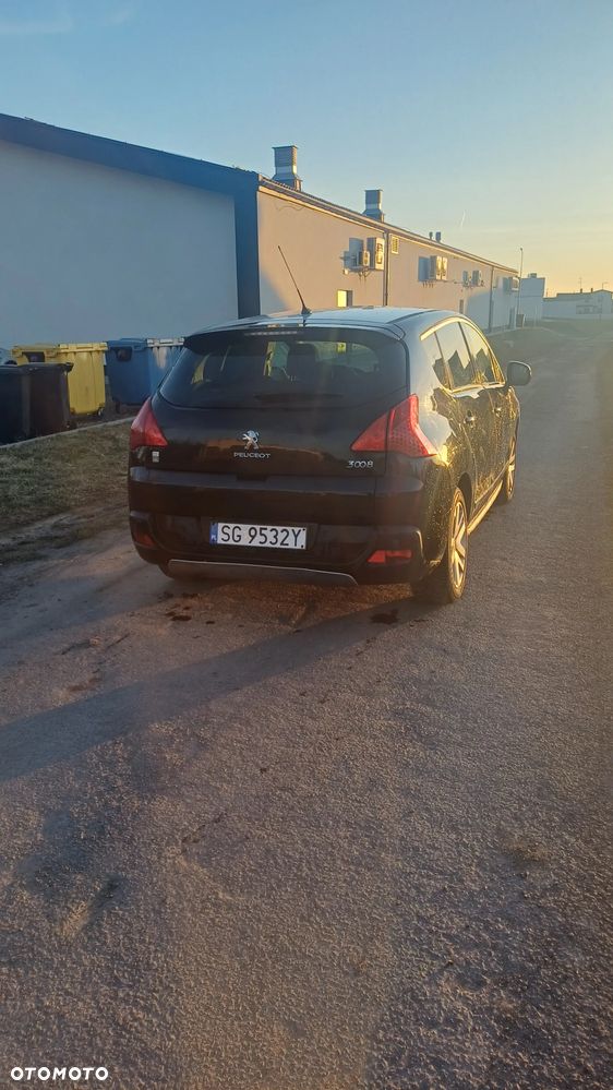 Peugeot 3008 2.0 HDi HYbrid4 - 2